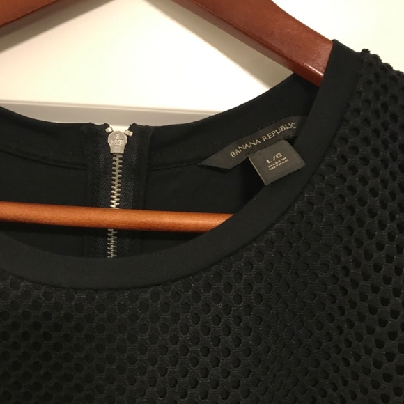 Banana Republic mesh blouse, Size L, black - Picture 3 of 3